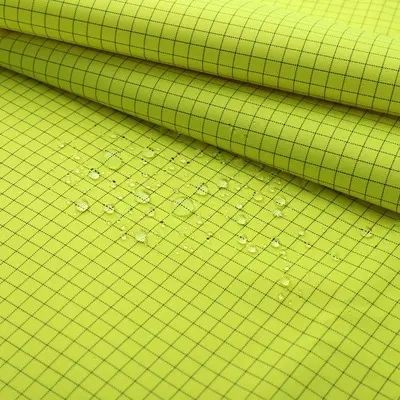 Oil and water repellent fabric